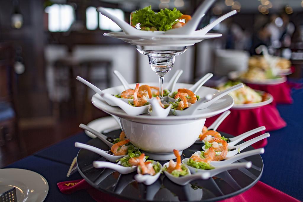 Alisa Premier Cruise Hotell Ha Long Eksteriør bilde