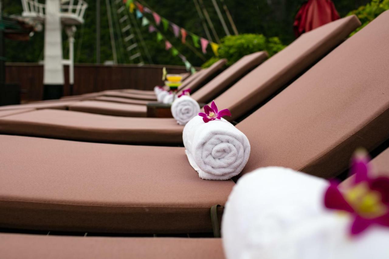 Alisa Premier Cruise Hotell Ha Long Eksteriør bilde