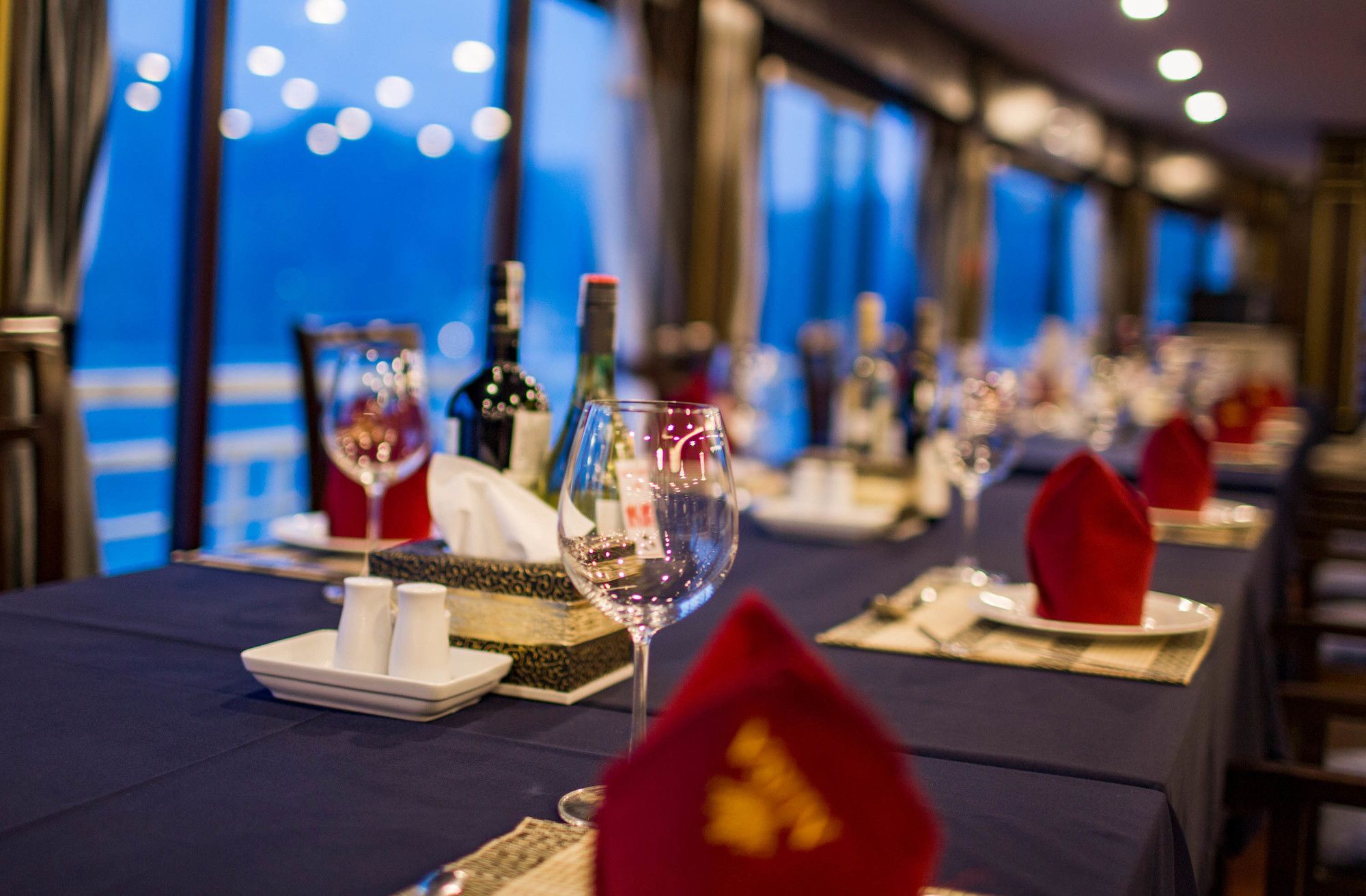 Alisa Premier Cruise Hotell Ha Long Eksteriør bilde