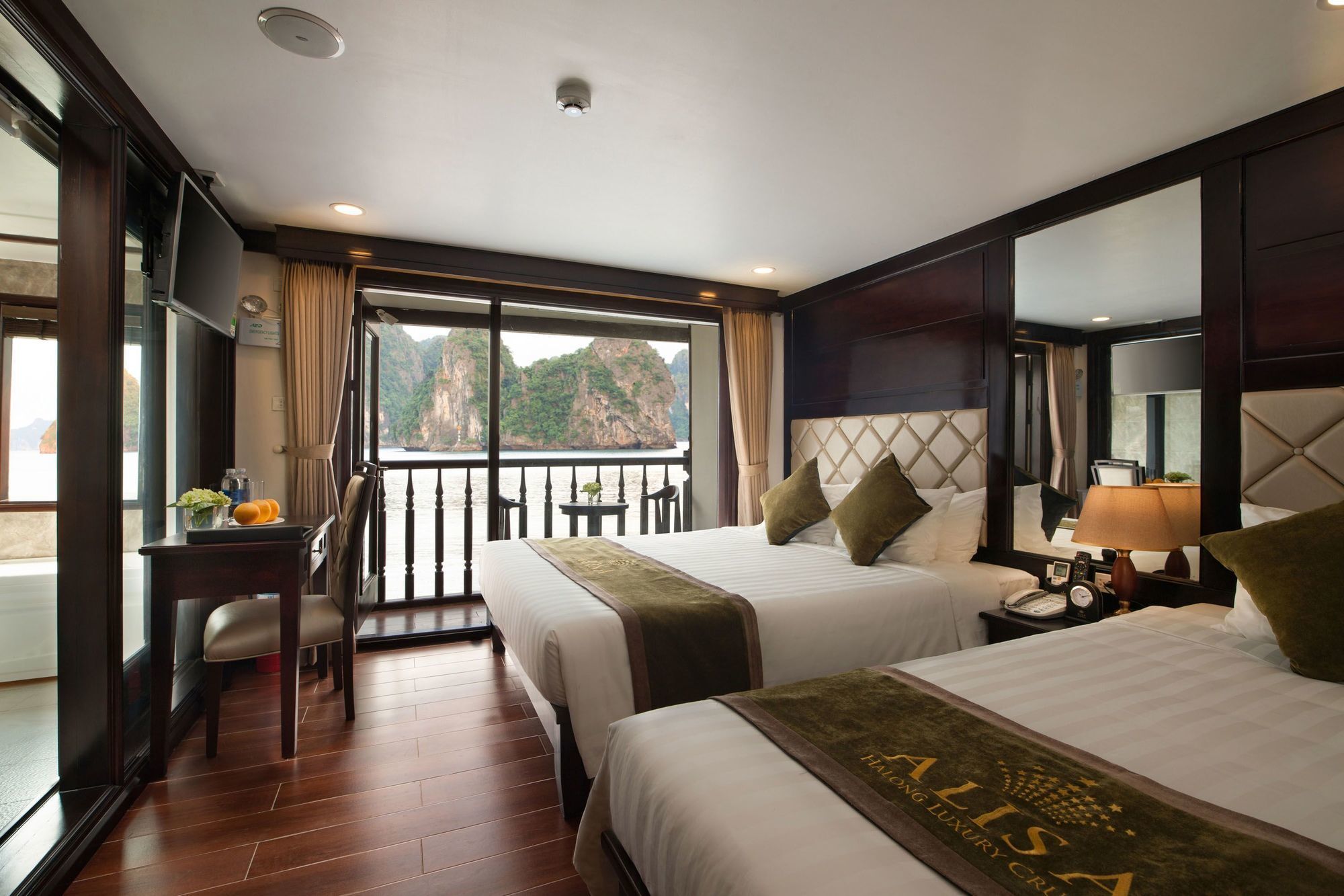 Alisa Premier Cruise Hotell Ha Long Eksteriør bilde